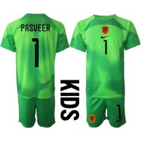Echipament fotbal Olanda Remko Pasveer #1 Portar Tricou Acasa Mondial 2022 pentru copii maneca scurta (+ Pantaloni scurti)